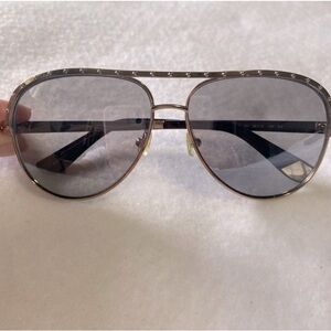 Juicy Couture Y2K 2010s silver chrome studded frame Aviator sunglasses sunnies